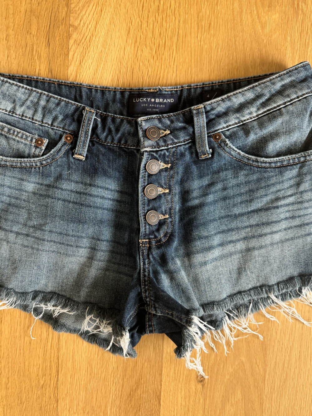 Lucky Brand Button Fly Distressed Denim Shorts Womens Size 4 Raw Hem